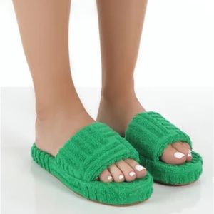 Pretty Little Thing Green Terry Slides